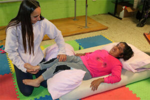 testimonio de una voluntaria haciendo fisioterapia en NPH Guatemala
