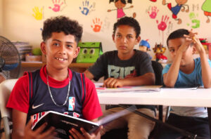 Empoderamiento juvenil programa Hombres de Honor en Honduras