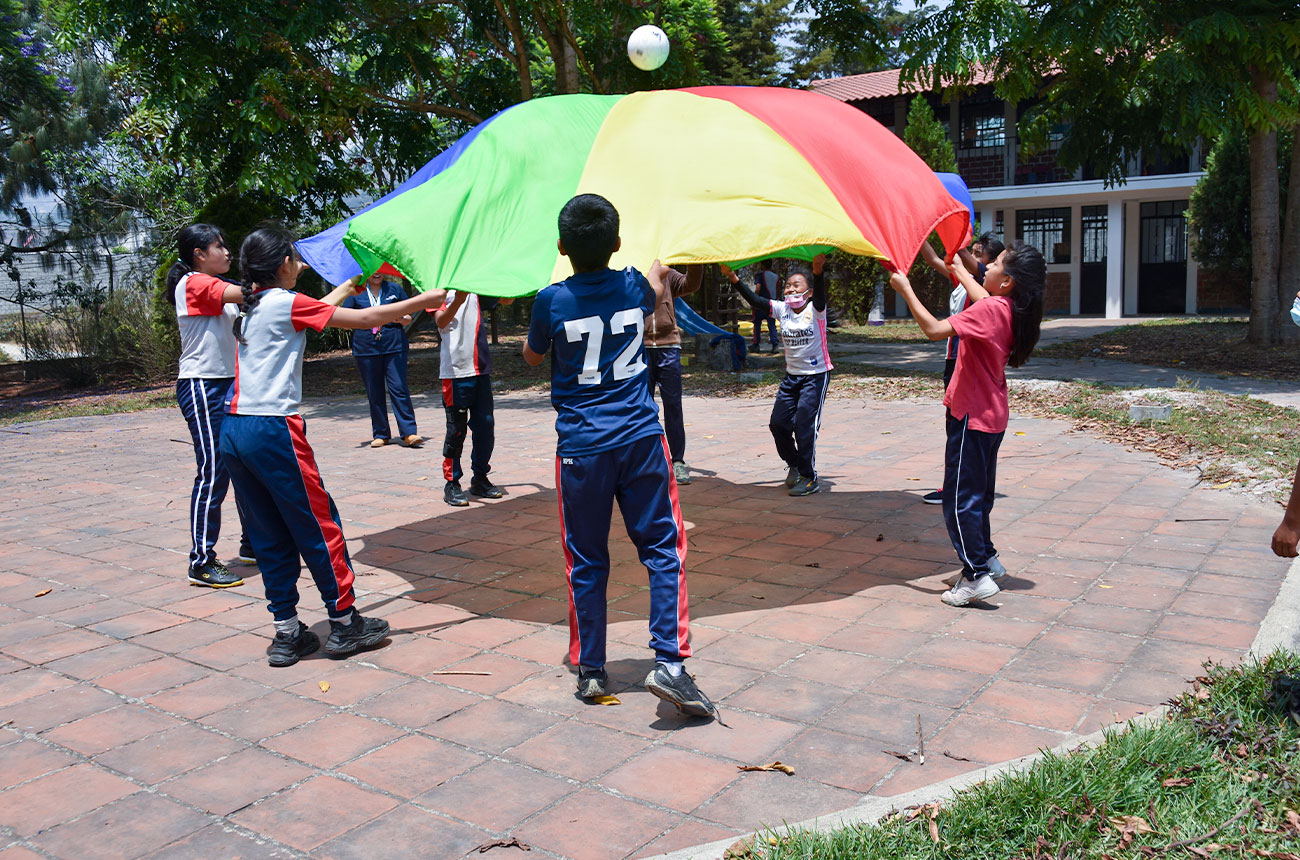 Ángel y Jennifer: Descubren su Voz Gracias al Programa de Empoderamiento de NPH